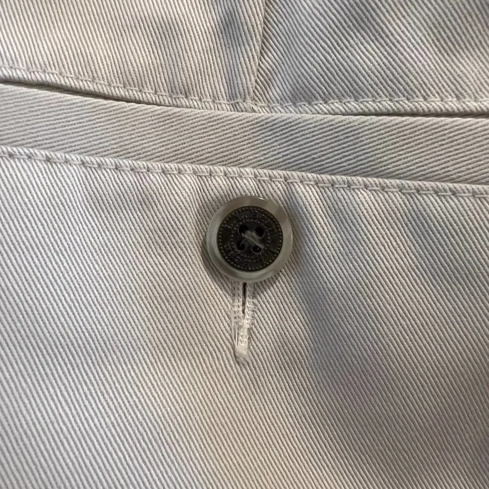 LL Bean Vintage Bayside Wrinkle Free Pleated Twill Cotton Pants w/ Comfort Waist - Picture 4 of 10